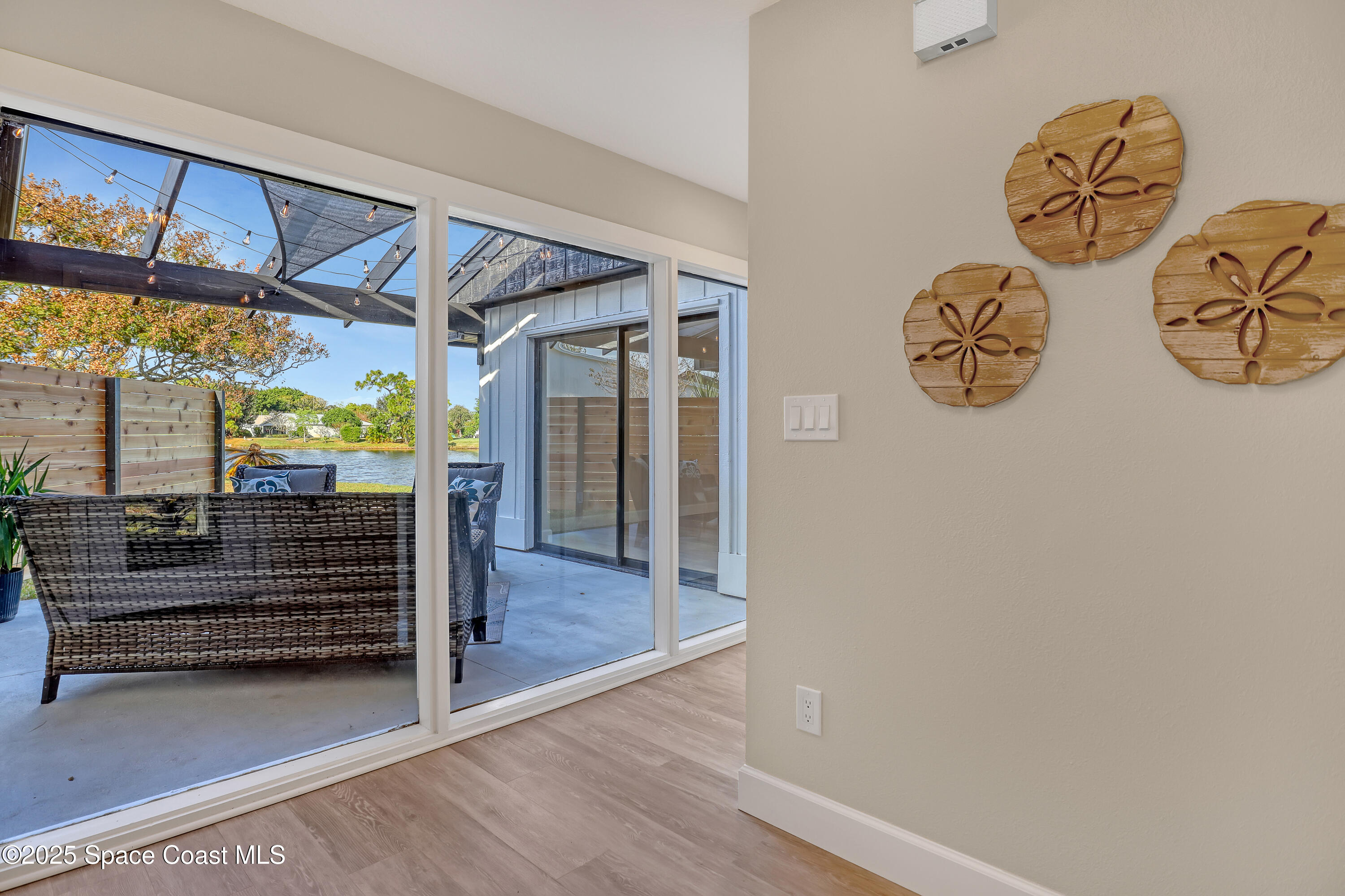 443 Myrtlewood Road Melbourne, FL 32940 - Photo 11 of 72 Foyer and atrium