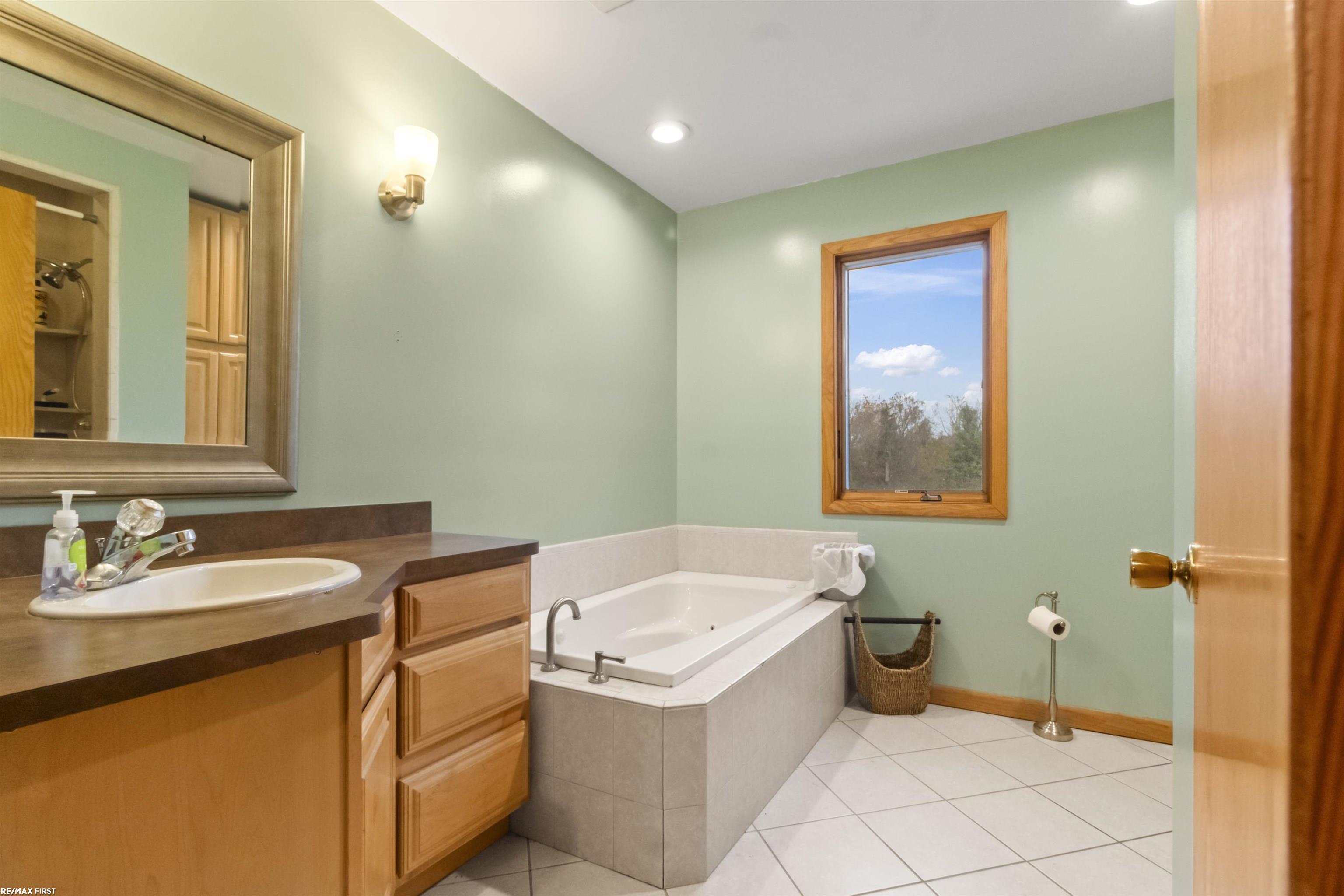 5812 Belle River Road East China, MI 48054 - Photo 17 of 41