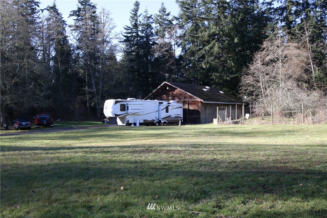 6848 Holst Road Clinton, WA 98236 - Photo 1 of 15 Gallery Image 1