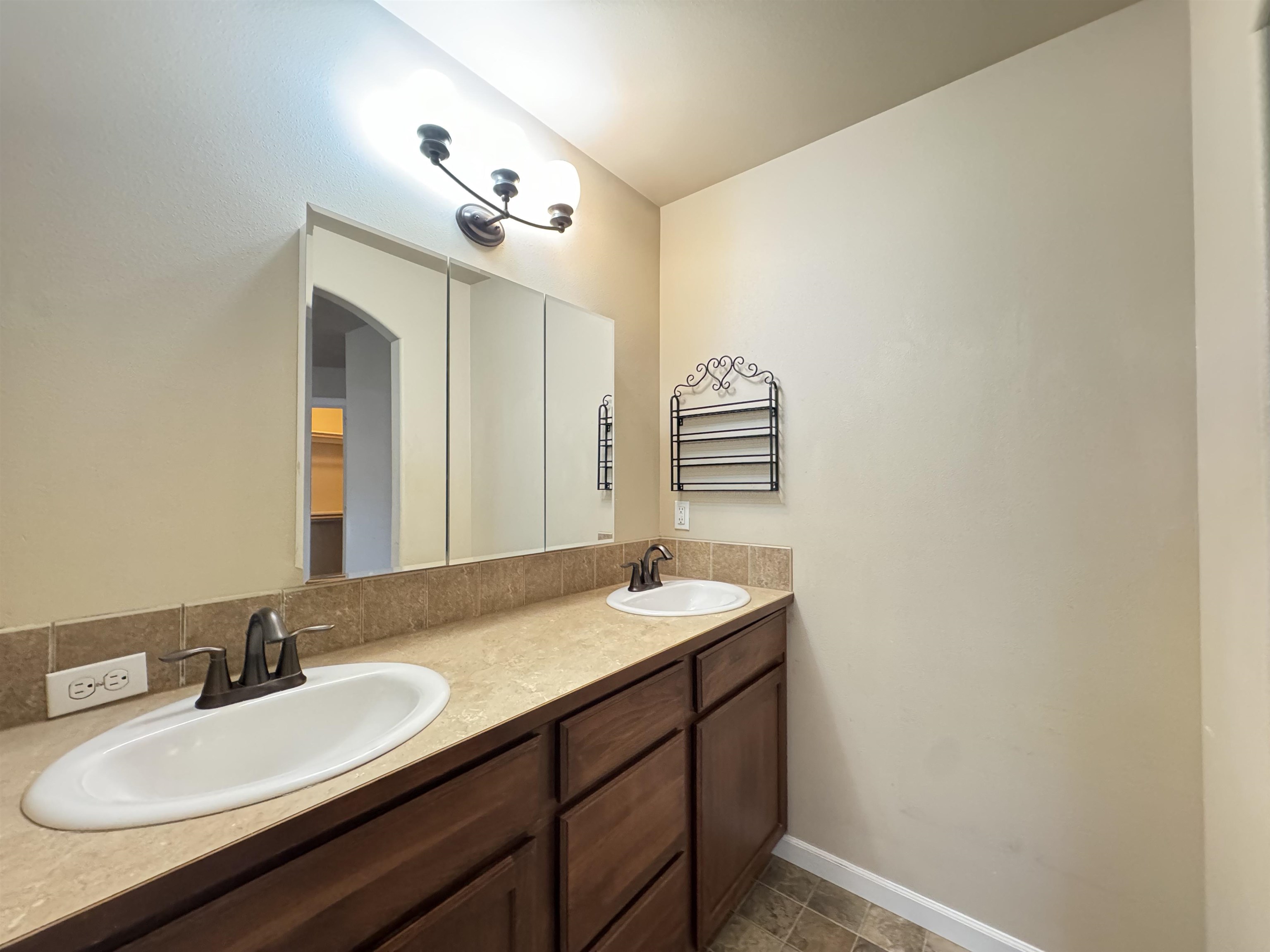 7710 Milton Spokane, WA 99208 - Photo 10 of 18 Gallery Image 10