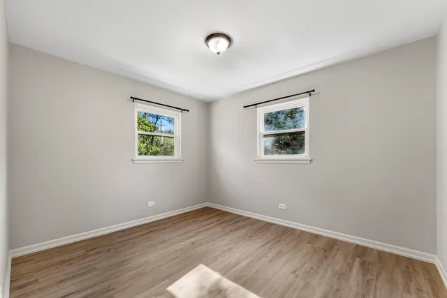 $2,150 | 740 East North Broadway Street, Unit B, Lombard, IL 60148