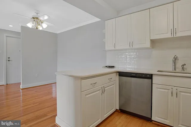 $1,695 | 2572 Riva Road, Unit 18B, Annapolis, MD 21401