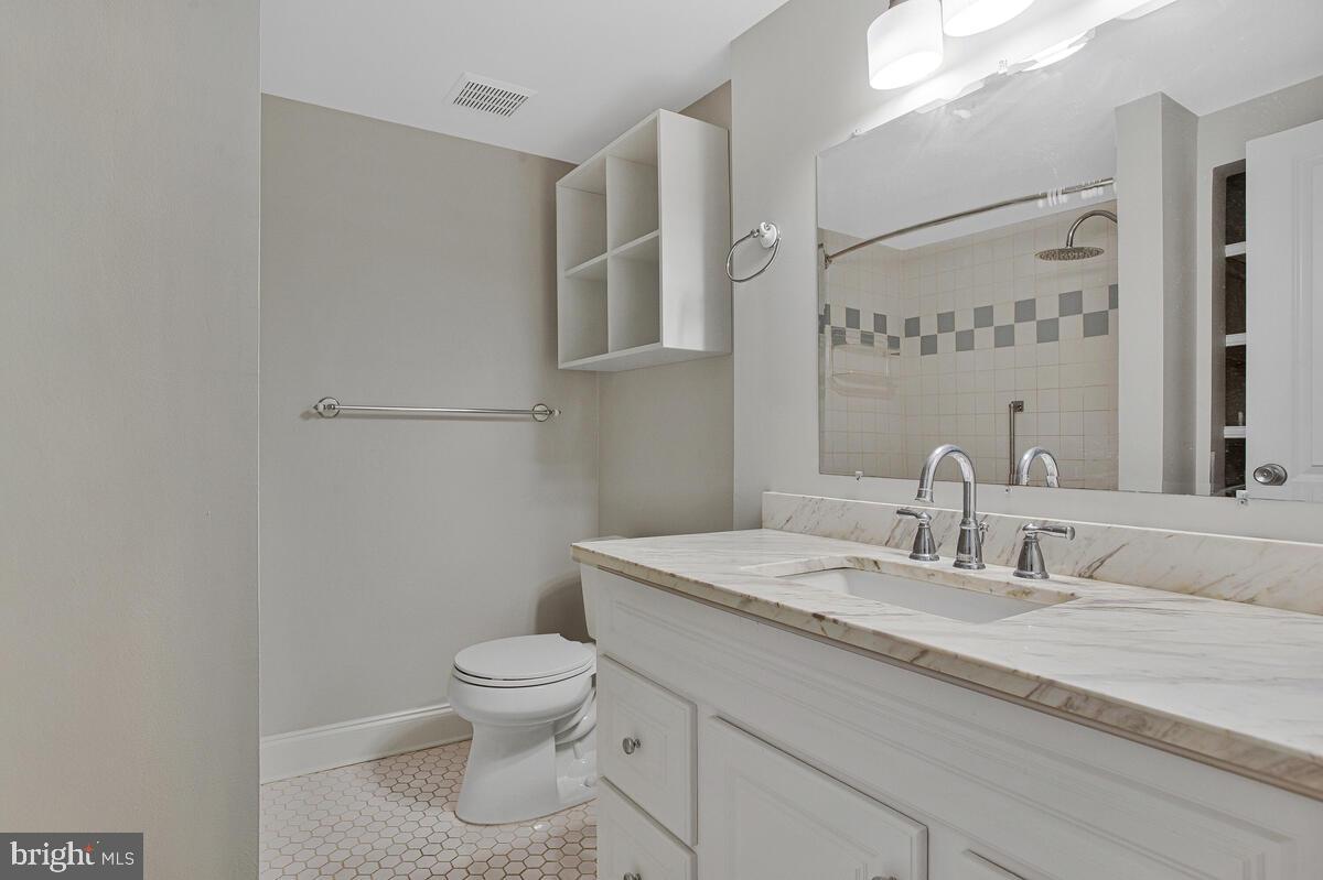 2572 Riva Road, Unit 18B Annapolis, MD 21401 - Photo 16 of 23