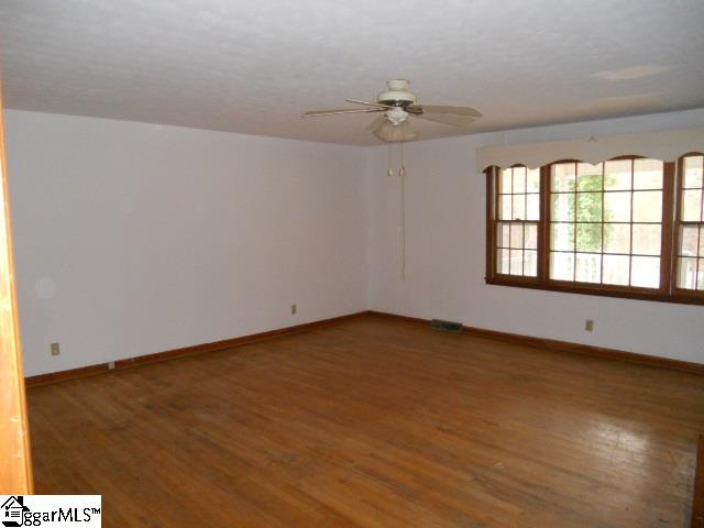 275 Winding Creek Road Liberty, SC 29657 - Photo 5 of 16