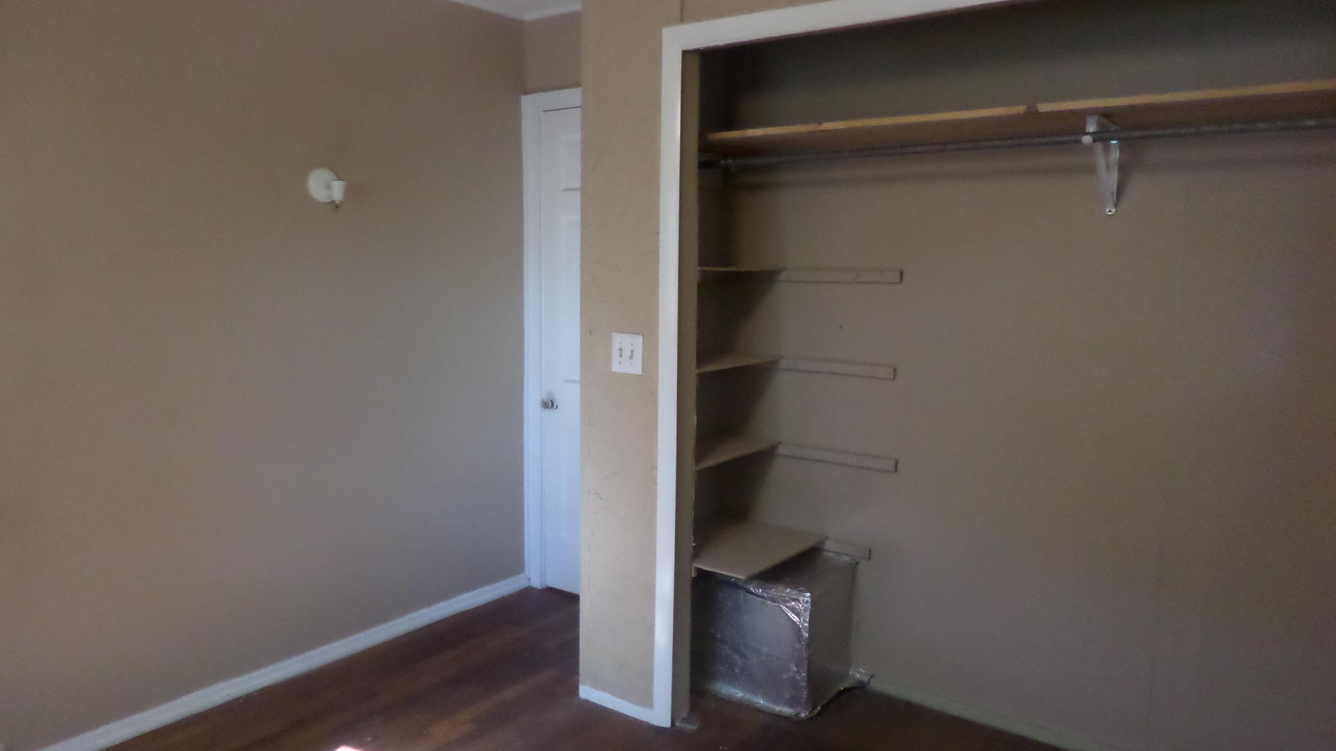107 Chatham Lane Oak Ridge, TN 37830 - Photo 14 of 19 Second Bedroom