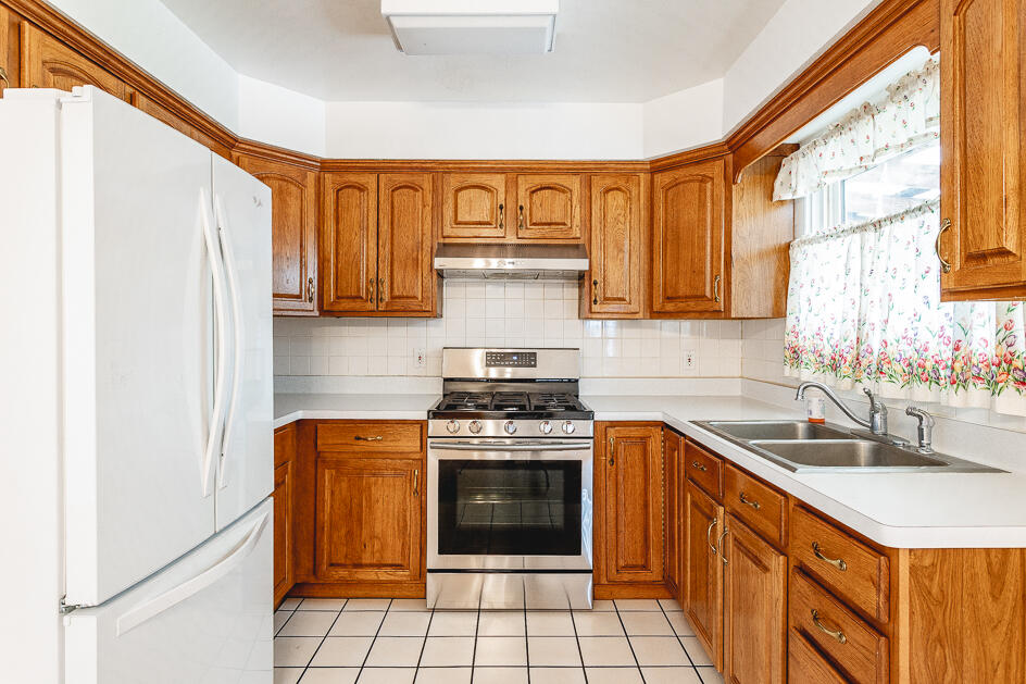 594 Rutledge Street Jackson, MI 49203 - Photo 6 of 28 0N0A4469