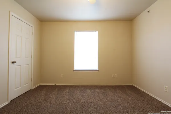 $1,000 | 10711 Mathom Landing, Unit 4, Universal City, TX 78148