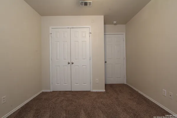 $1,000 | 10711 Mathom Landing, Unit 4, Universal City, TX 78148