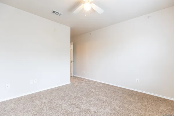 $1,000 | 10711 Mathom Landing, Unit 4, Universal City, TX 78148