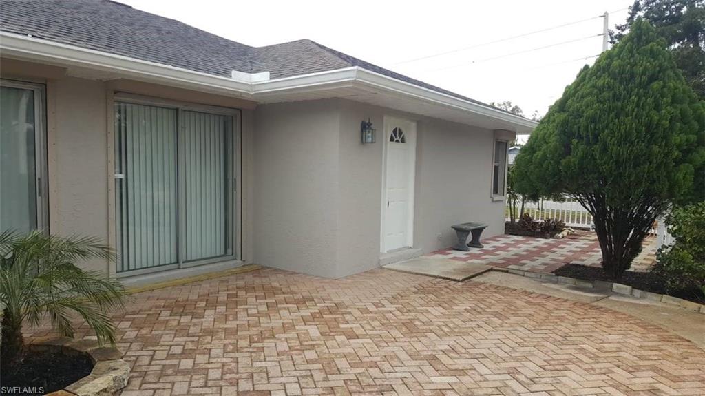 7252 Pebble Beach Road Fort Myers, FL 33967 - Photo 3 of 26