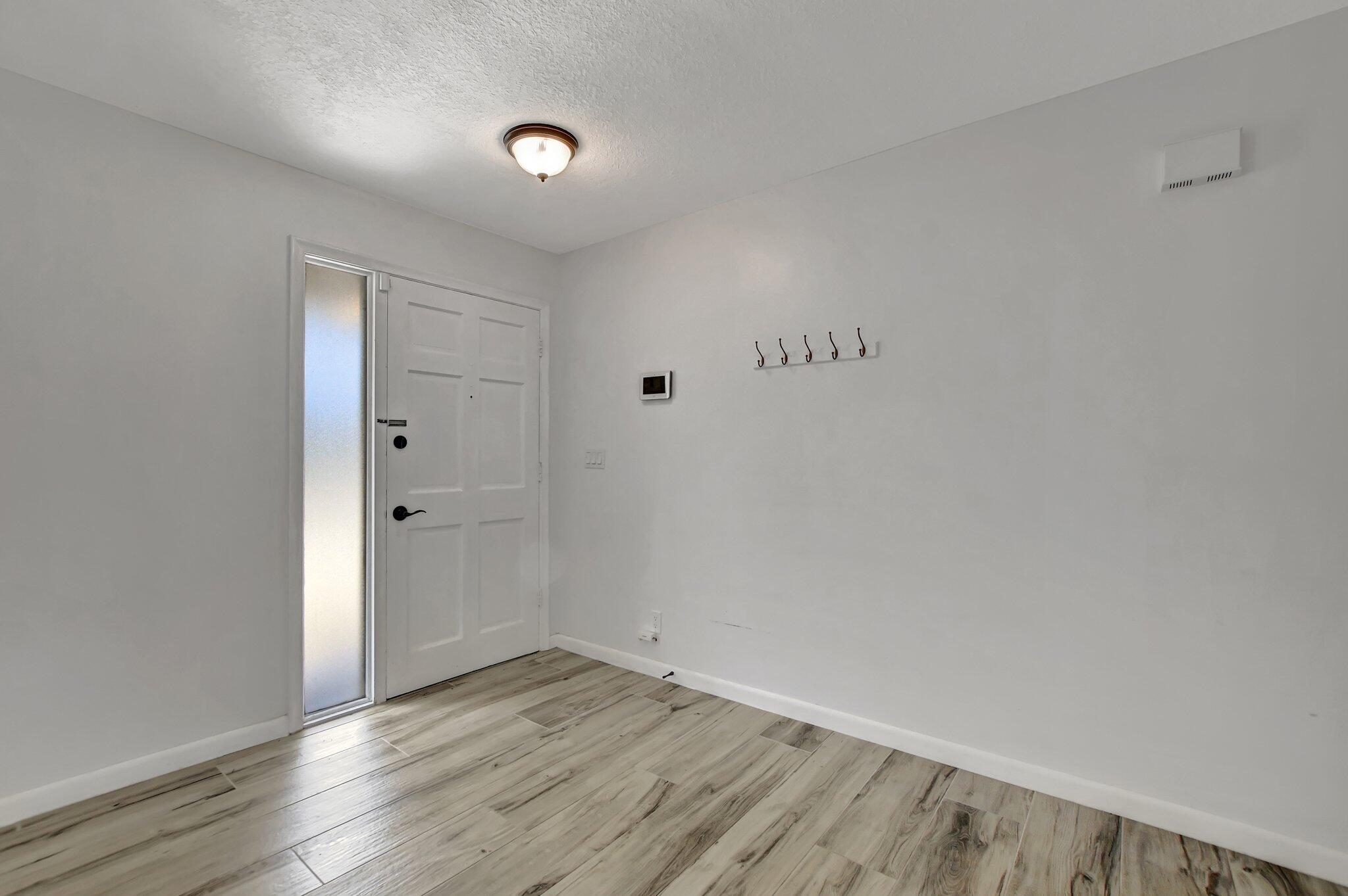 254 Northwest 11th Avenue Boca Raton, FL 33486 - Photo 17 of 66 Foyer Entry