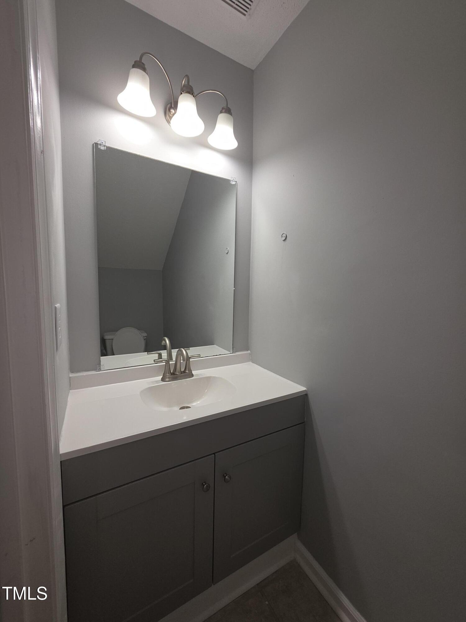 5893 Shady Grove Circle Raleigh, NC 27609 - Photo 15 of 34 20250619_122137