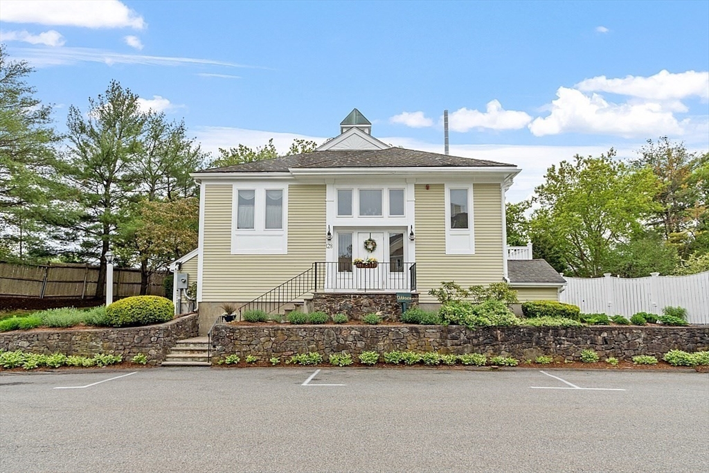 39 Abington Road, Unit 39 Danvers, MA 01923 - Photo 29 of 36