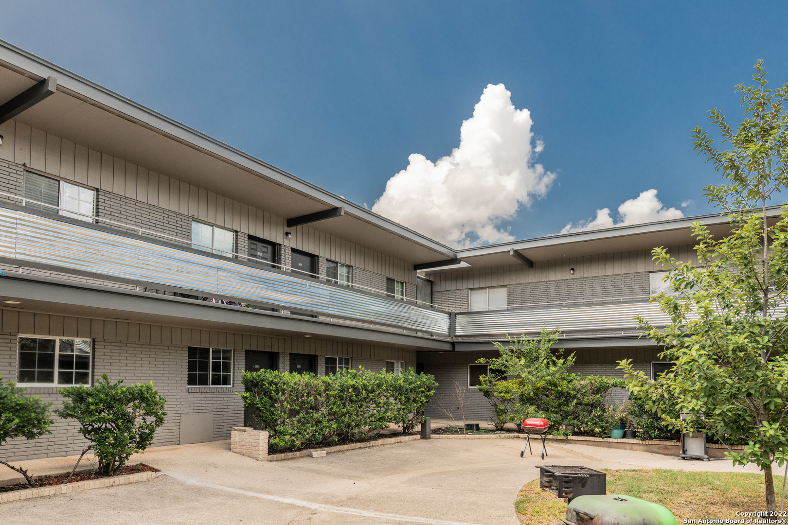 615 Vance Jackson Road, Unit 204 San Antonio, TX 78201 - Photo 2 of 14