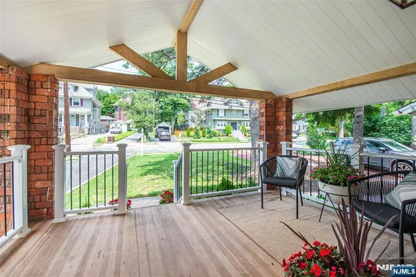 $799,000 | 181 Valley Road, Montclair, NJ 07042