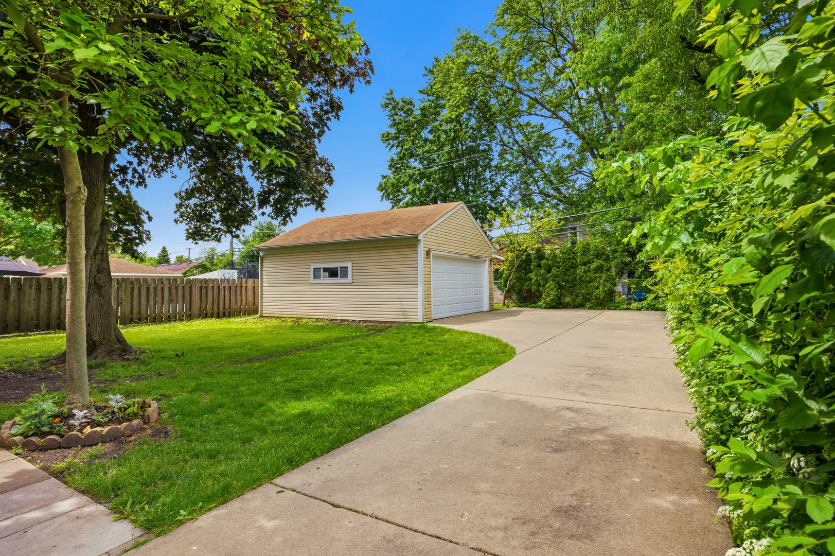 1236 Brophy Avenue Park Ridge, IL 60068 - Photo 29 of 33