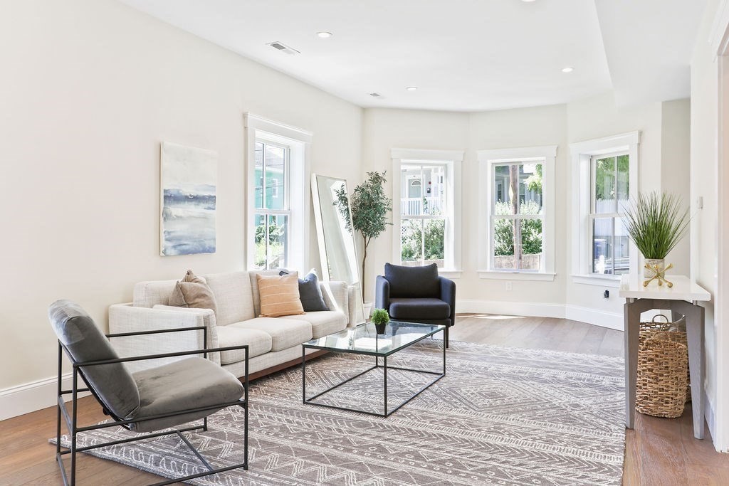 83 Glendower Road, Unit 1 Boston, MA 02131 - Photo 4 of 17