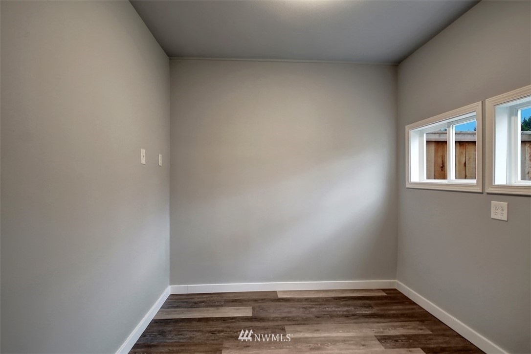 4401 Northeast 10th Street Renton, WA 98059 - Photo 15 of 18 a view of room with window