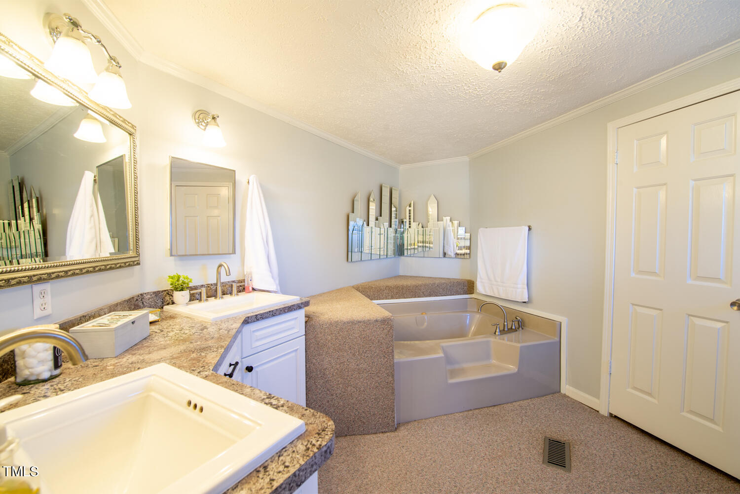 347 Capps Bridge Road Princeton, NC 27569 - Photo 17 of 30 Web Ready-NCR_7968-HDR-14
