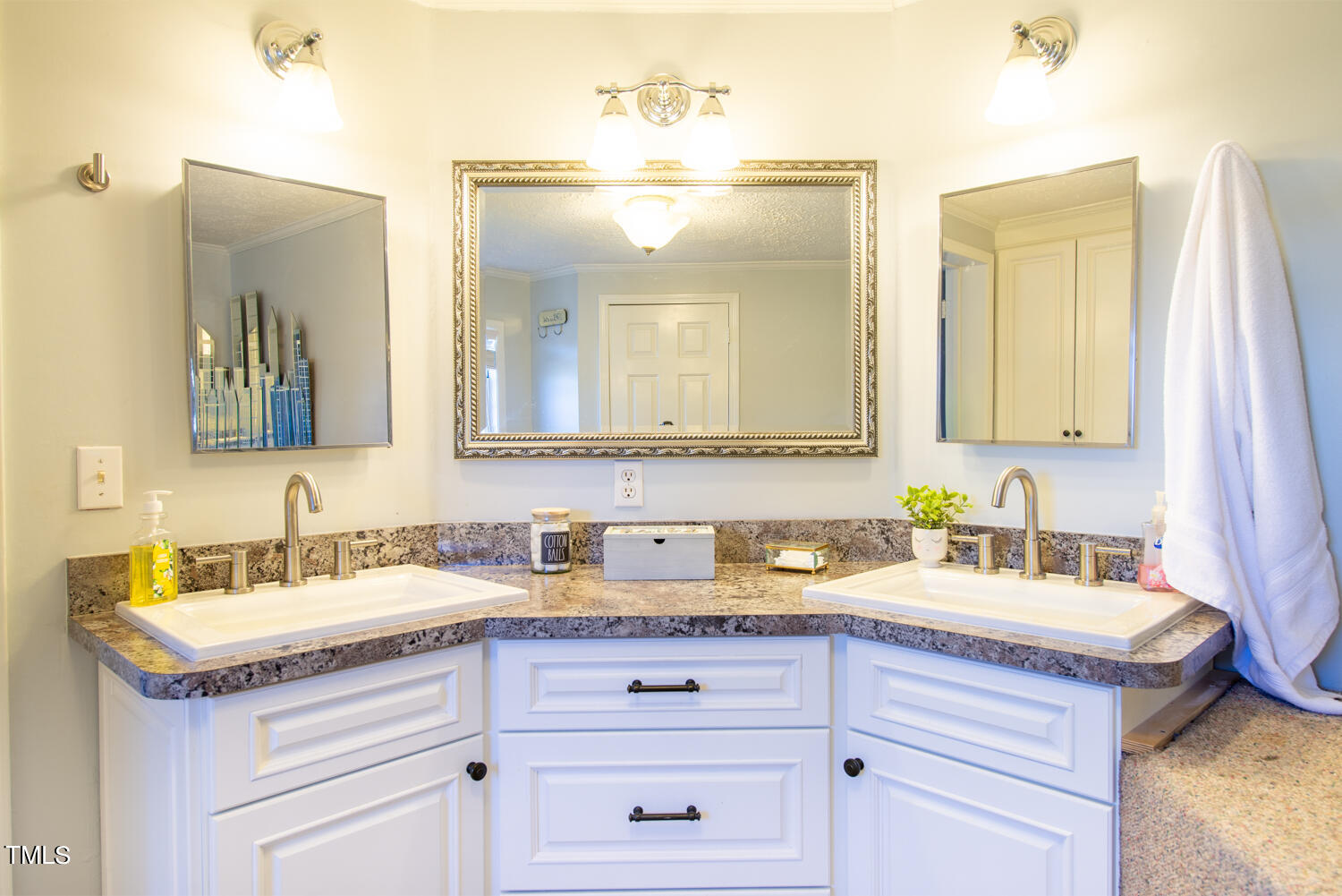 347 Capps Bridge Road Princeton, NC 27569 - Photo 18 of 30 Web Ready-NCR_7983-HDR-16