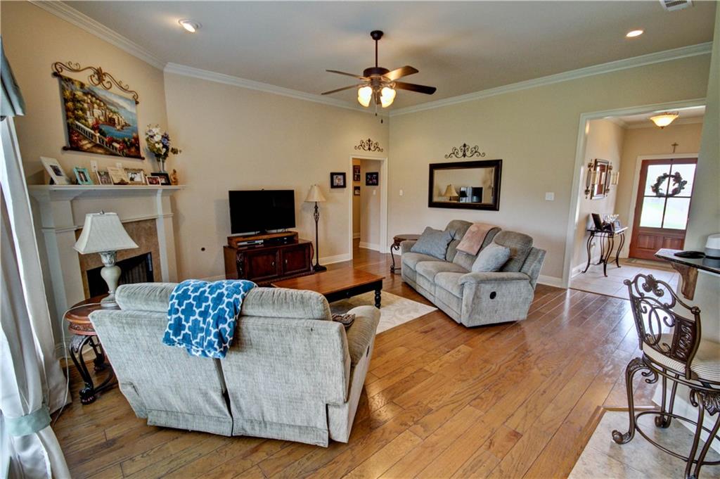 608 Deciduous Loop Madisonville, LA 70447 - Photo 4 of 23 Gallery Image 4