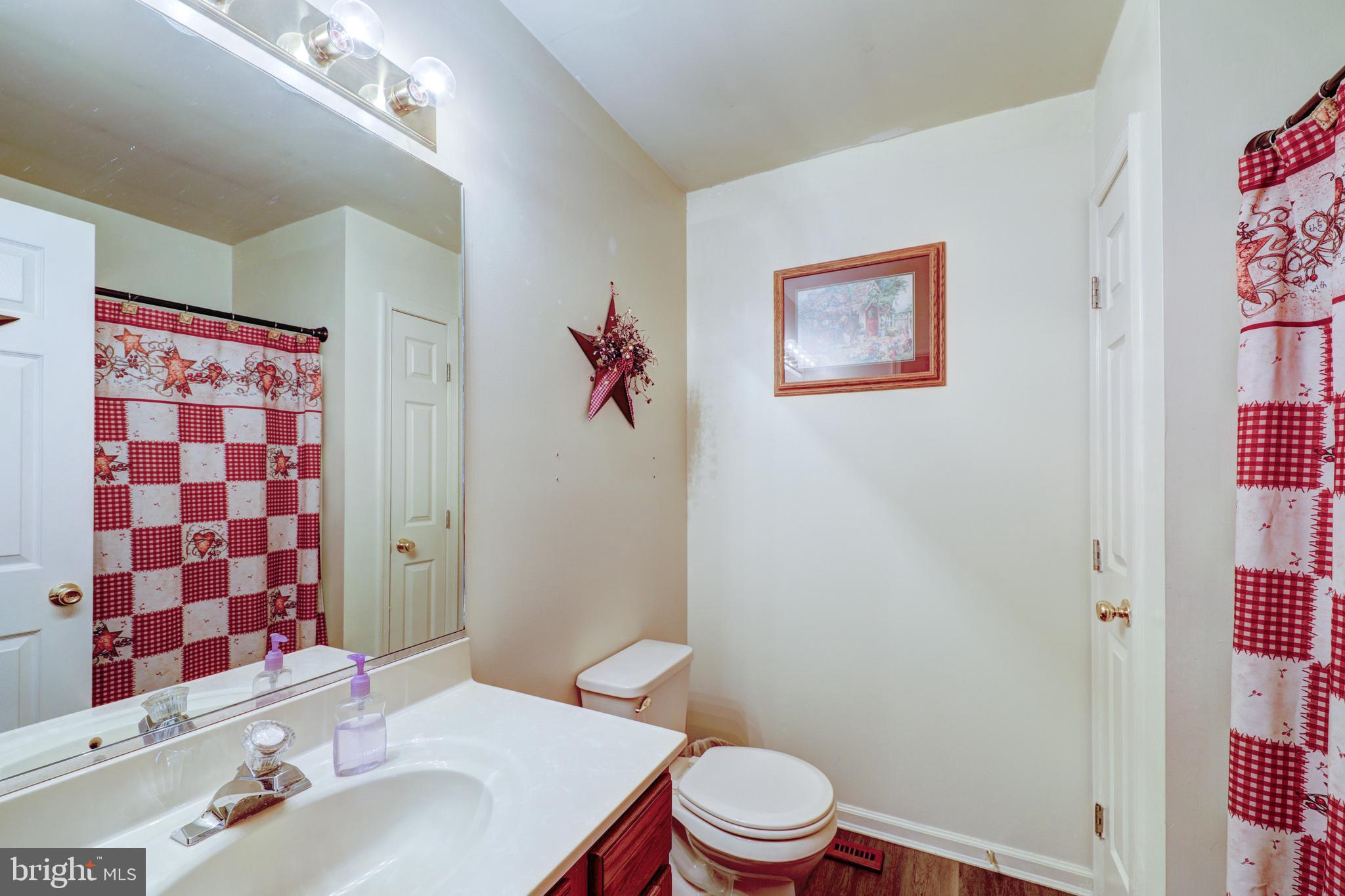 28784 Adkins Road Salisbury, MD 21801 - Photo 15 of 23 Hall bath