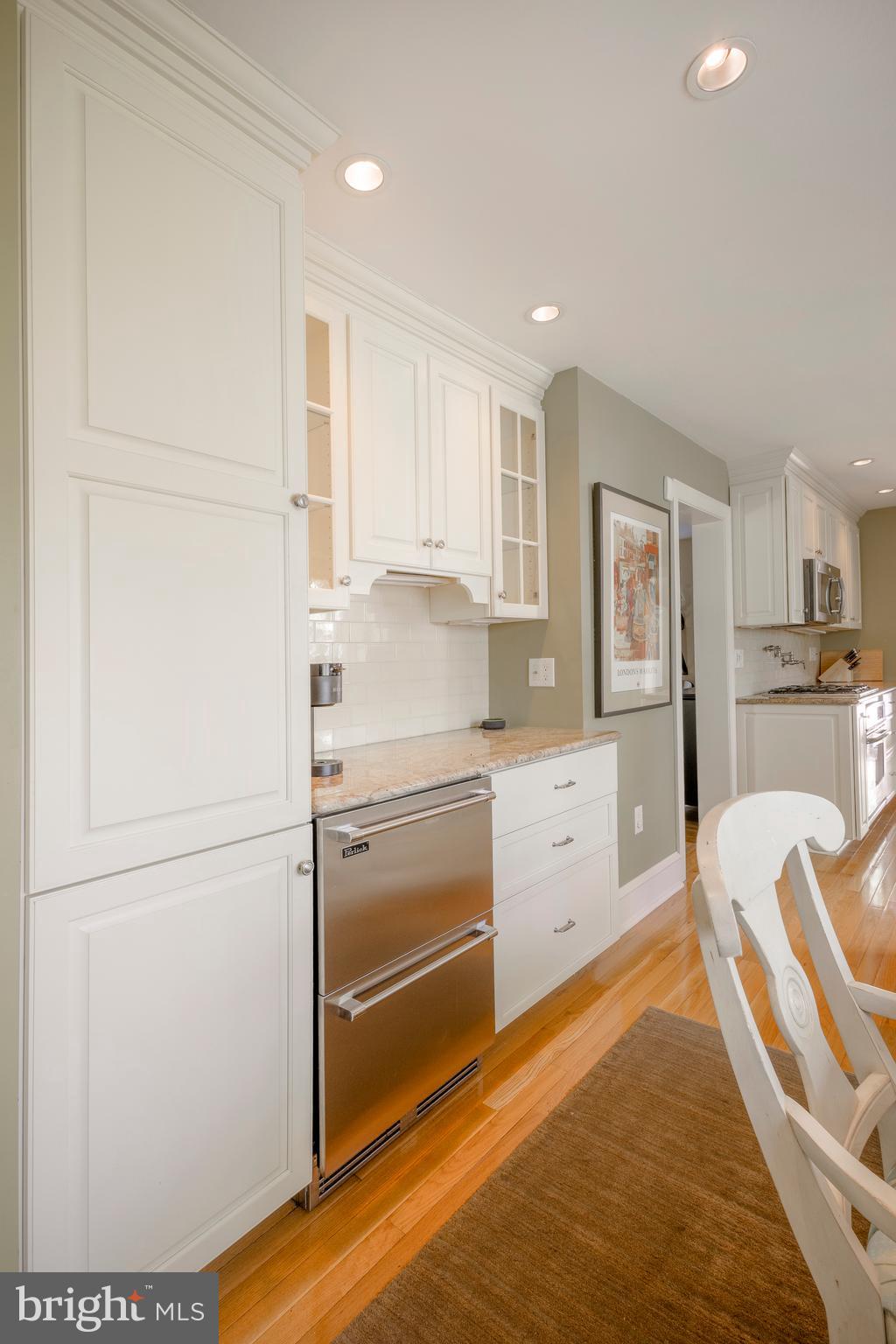 324 Holmecrest Road Jenkintown, PA 19046 - Photo 12 of 35