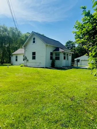 $270,000 | 1290 Old Porter Road, Chesterton, IN 46304