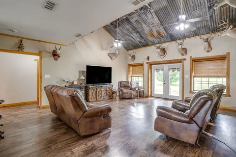 $975,000 | 13450 Highway 254, Graford, TX 76449