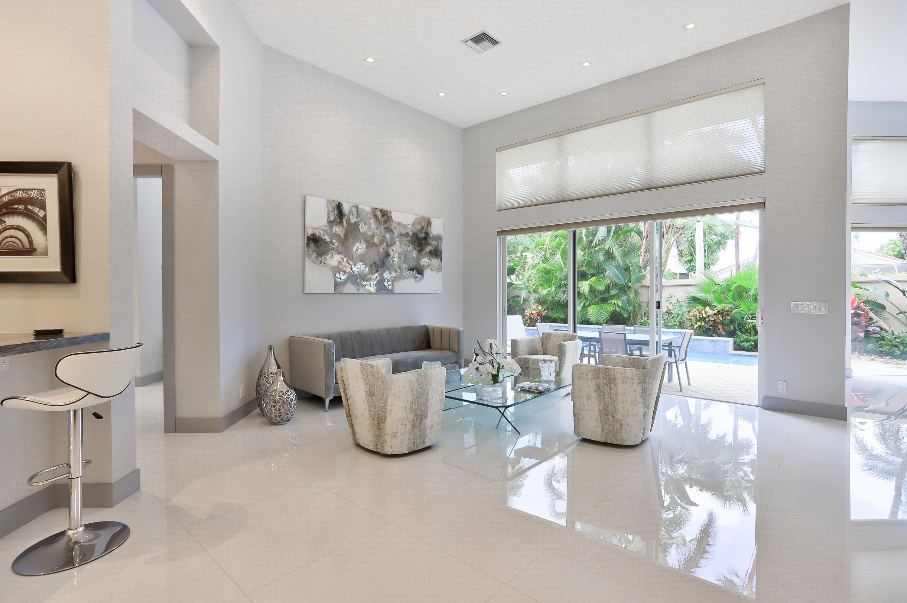 6573 Somerset Circle Boca Raton, FL 33496 - Photo 10 of 48 Living Room