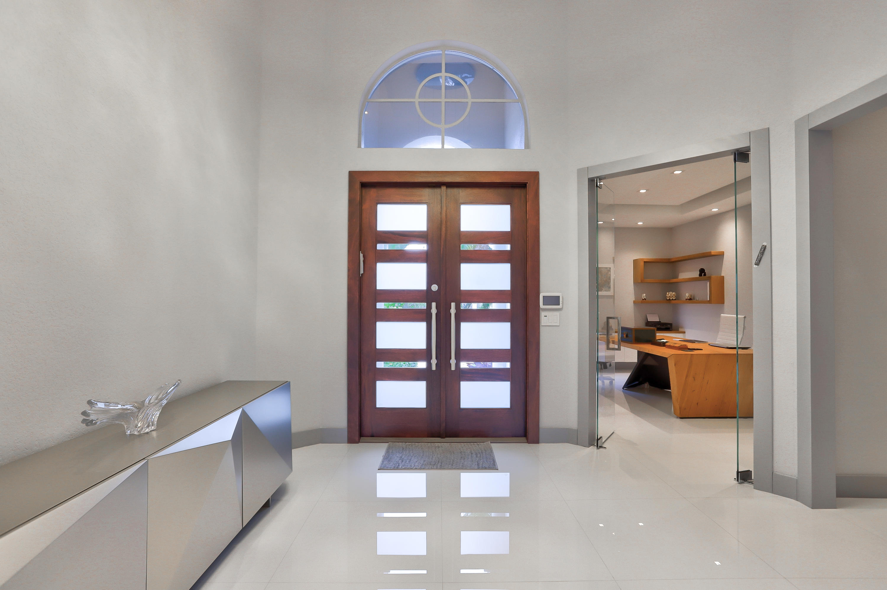 6573 Somerset Circle Boca Raton, FL 33496 - Photo 6 of 48 Foyer