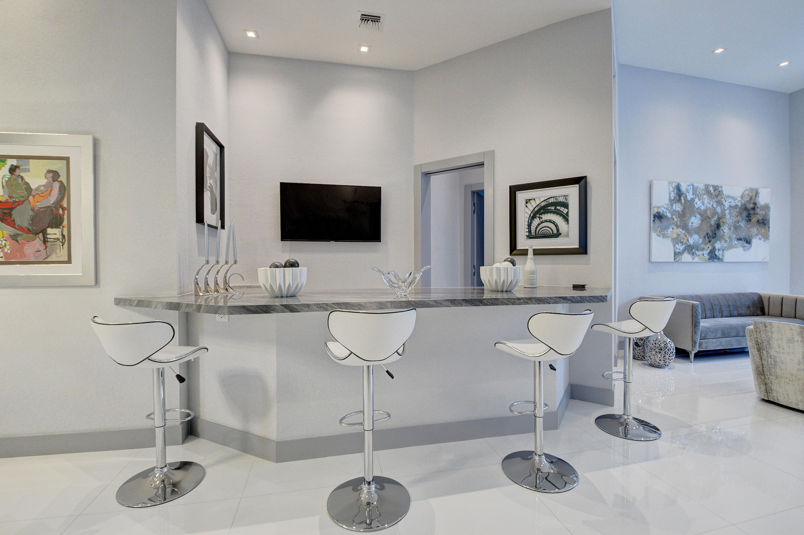 6573 Somerset Circle Boca Raton, FL 33496 - Photo 9 of 48 Bar area