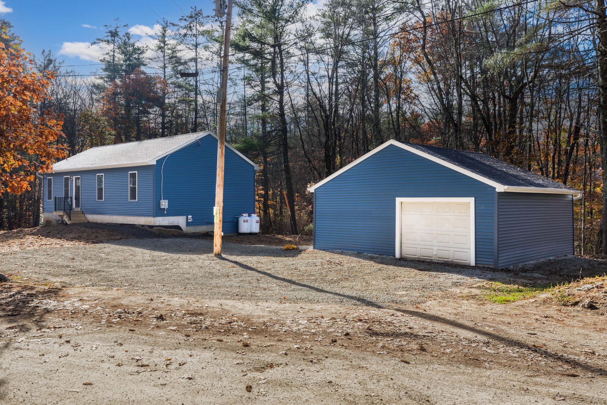42 Castle Rock Road Barrington, NH 03825 - Photo 2 of 32