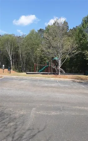 $2,750 | 132 Lakeshore Parkway, Newnan, GA 30263
