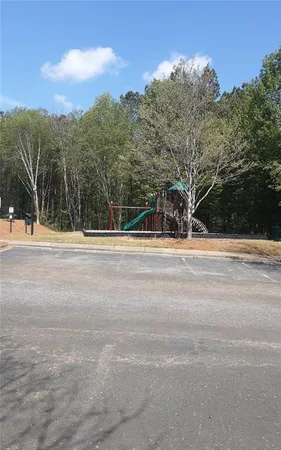 $2,750 | 132 Lakeshore Parkway, Newnan, GA 30263
