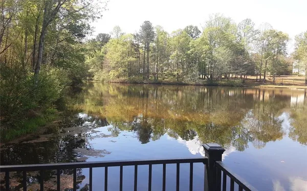 $2,750 | 132 Lakeshore Parkway, Newnan, GA 30263