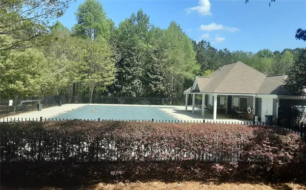 $2,750 | 132 Lakeshore Parkway, Newnan, GA 30263