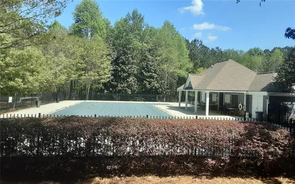 $2,750 | 132 Lakeshore Parkway, Newnan, GA 30263