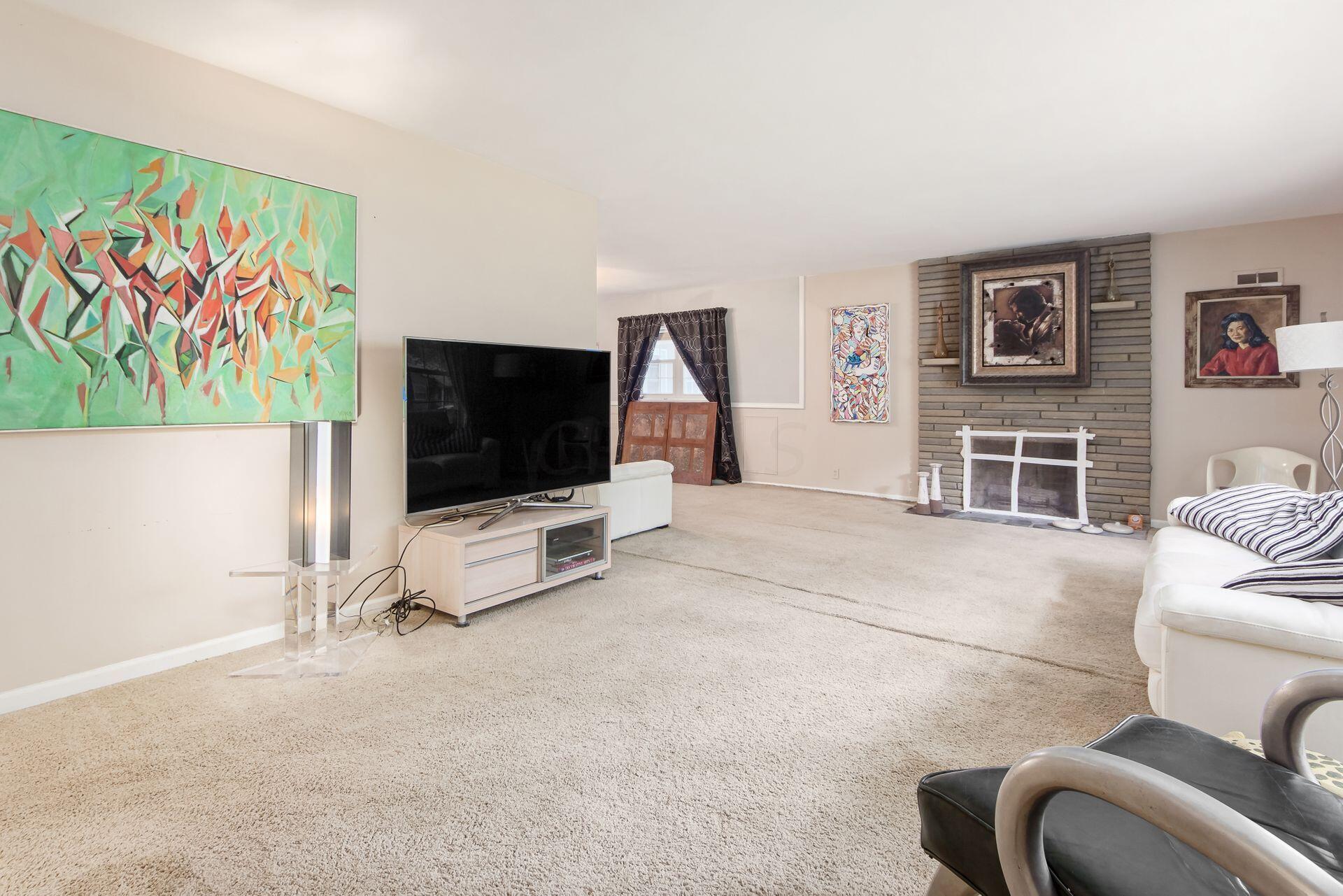 3086 Leeds Road Columbus, OH 43221 - Photo 19 of 47 034_59d98e1ca_M 3086 Leeds000