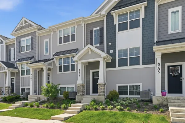 $304,900 | 8703 Orchid Drive, St. John, IN 46373