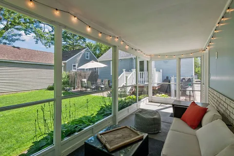 $350,000 | 3350 Wyoming Avenue South, Saint Louis Park, MN 55426
