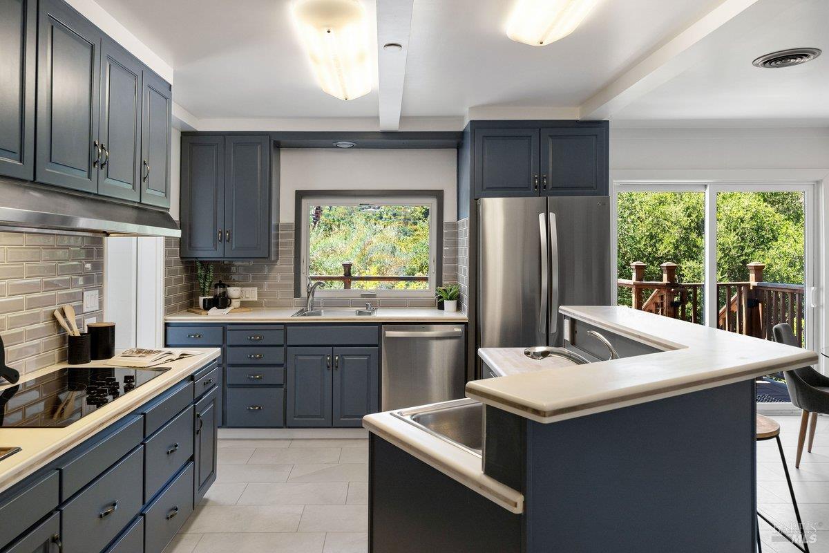 111 Deer Hollow Road San Anselmo, CA 94960 - Photo 16 of 70