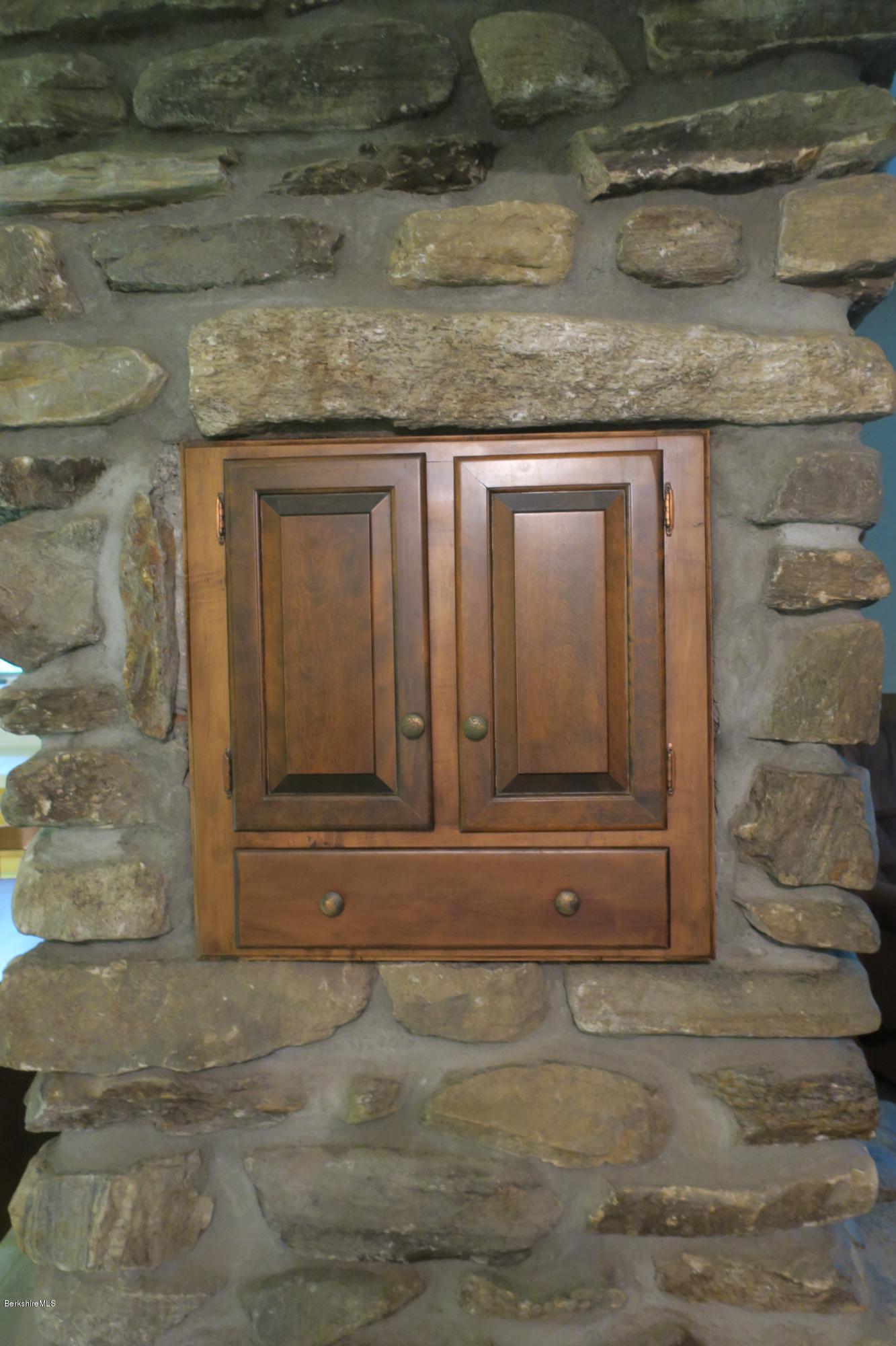 375 Devon Road Lee, MA 01238 - Photo 7 of 23