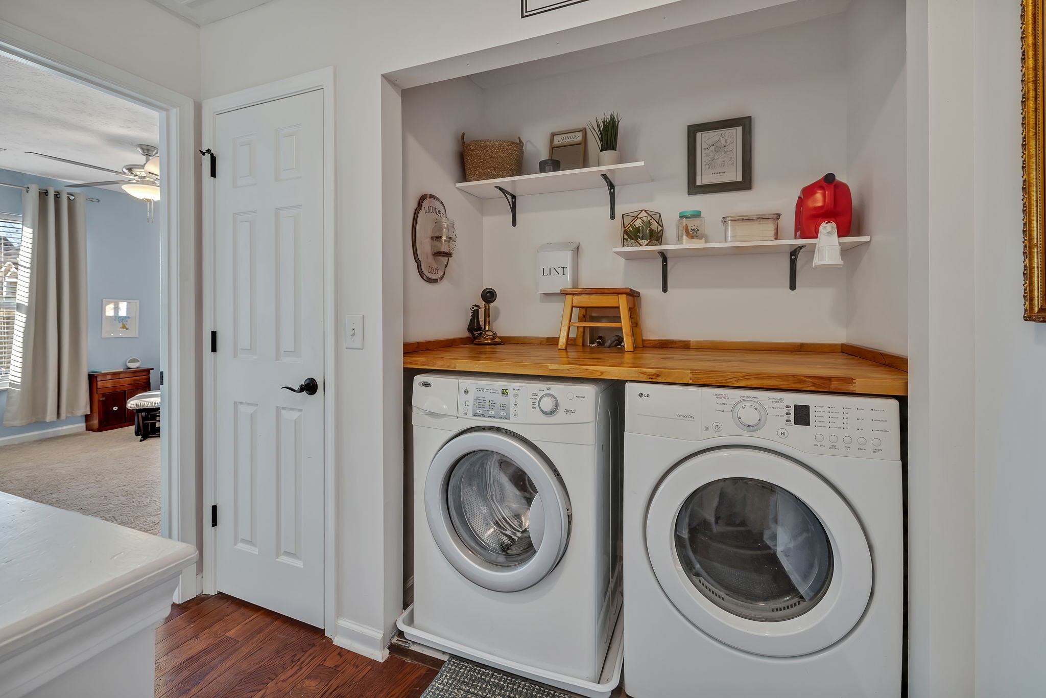 3435 Harpeth Springs Drive Nashville, TN 37221 - Photo 19 of 34 a view of kitchen