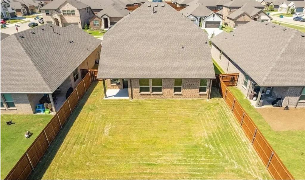 1137 Castlerock Road Argyle, TX 76226 - Photo 3 of 14