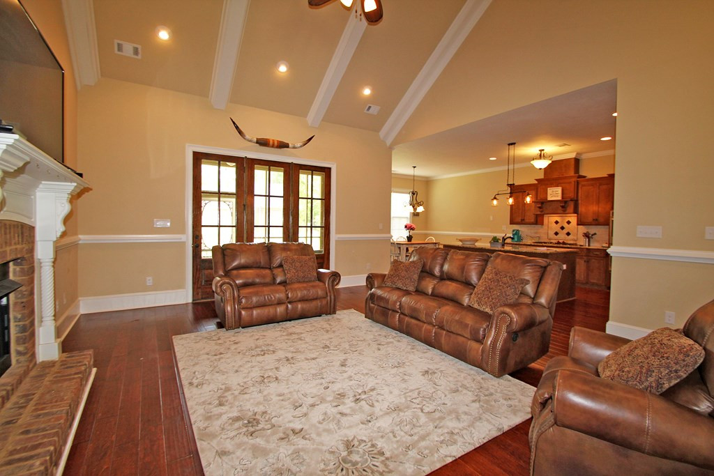 5165 North Tubman Road Appling, GA 30802 - Photo 5 of 15 great room