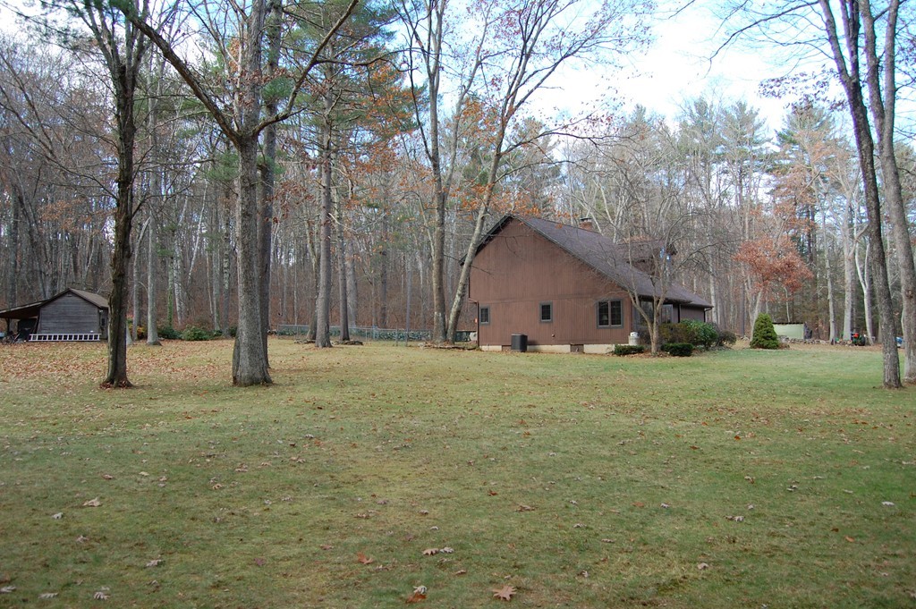 39 Town Farm Road North Brookfield, MA 01535 - Photo 4 of 21 Gallery Image 4
