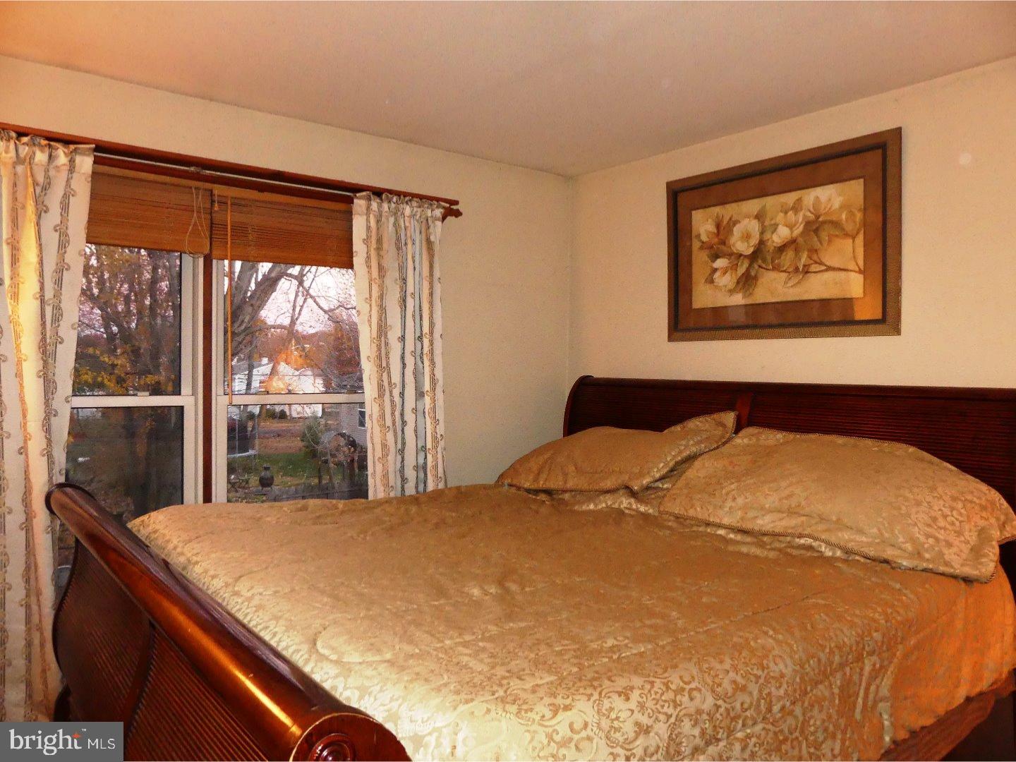 372 Klockner Road Hamilton, NJ 08619 - Photo 17 of 25 Bedroom - Main