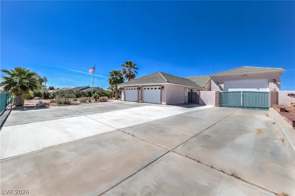 $775,000 | 3195 North Heyer Street, Logandale, NV 89021