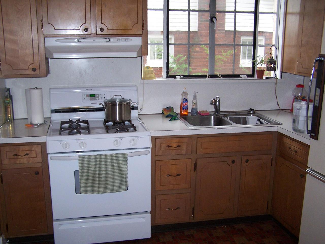 2013 Holley Road Roanoke, VA 24012 - Photo 8 of 10 Kitchen